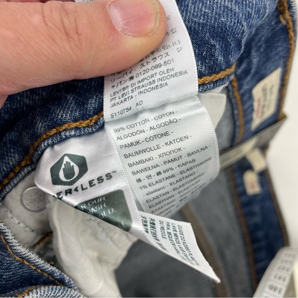 NWT Levi’s High Waist wedgie fit Jeans - Picture 5 of 6